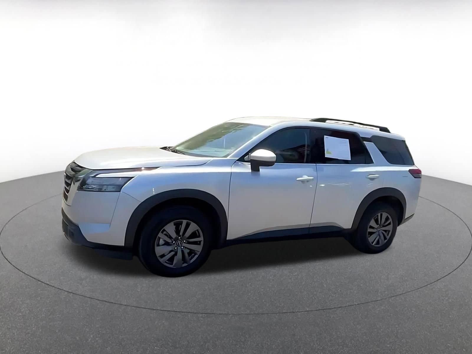 Thumbnail: 2025 Nissan Pathfinder - 8