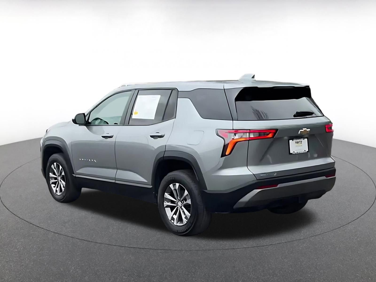 Thumbnail: 2025 Chevrolet Equinox - 10