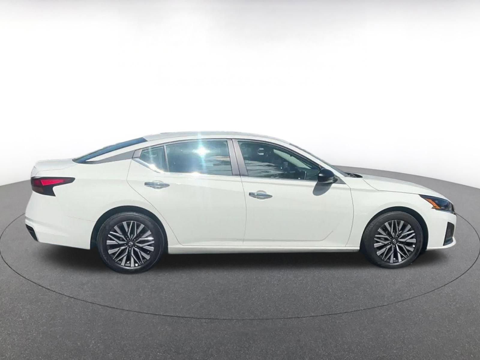 Thumbnail: 2025 Nissan Altima - 16