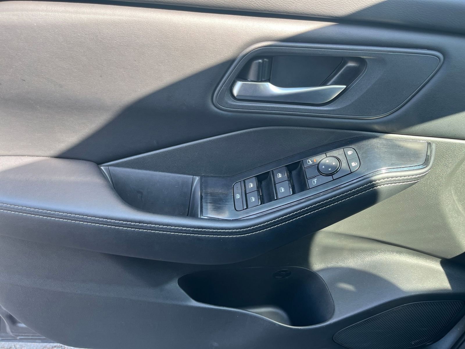 Thumbnail: 2025 Nissan Rogue - 18