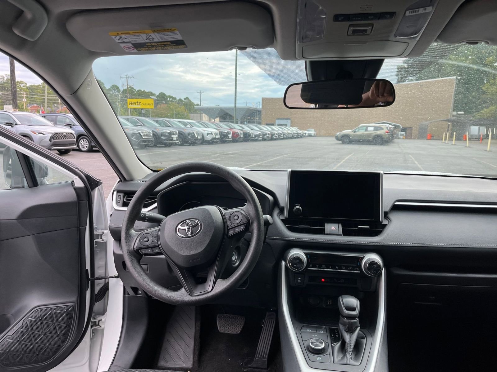 Thumbnail: 2025 Toyota RAV4 - 30