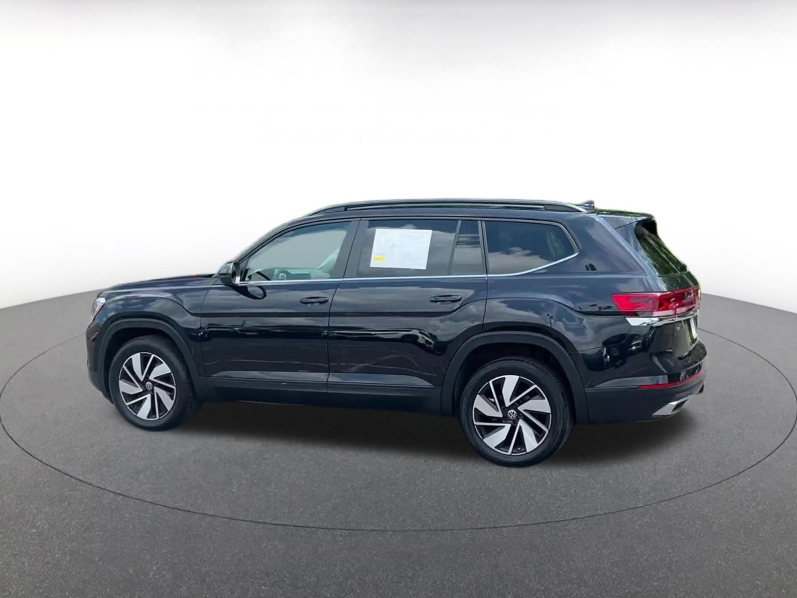 Thumbnail: 2024 Volkswagen Atlas - 9
