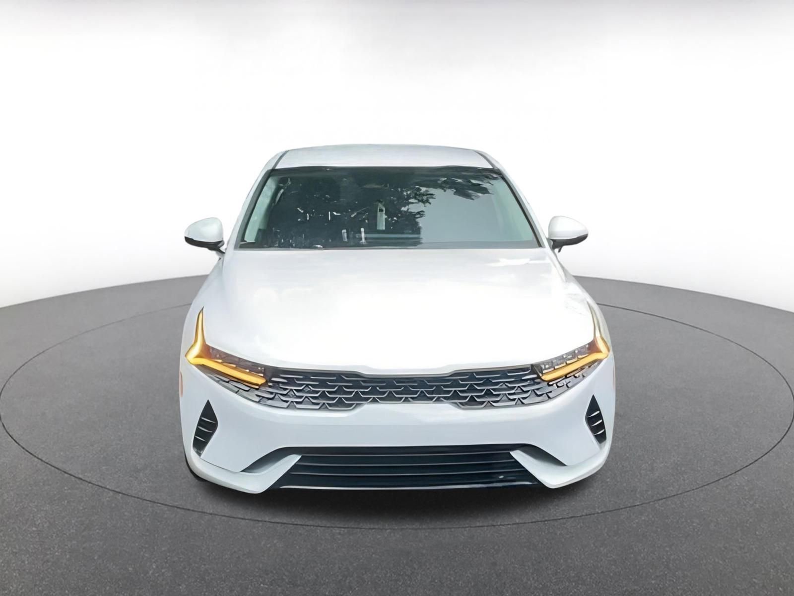 Thumbnail: 2023 Kia K5 - 6