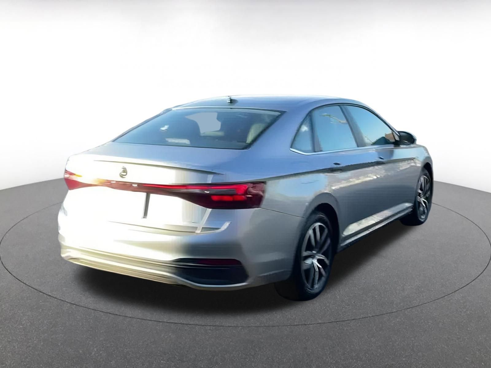 Thumbnail: 2025 Volkswagen Jetta - 14