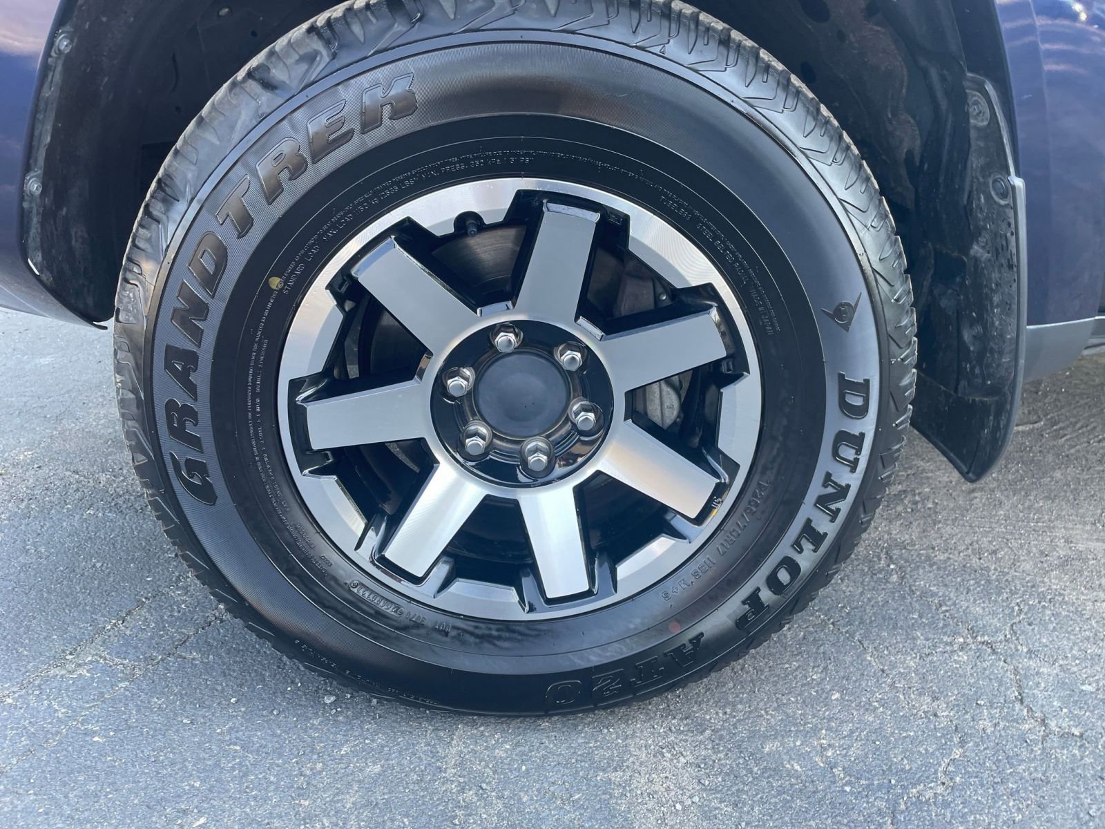 Thumbnail: 2024 Toyota 4Runner - 25