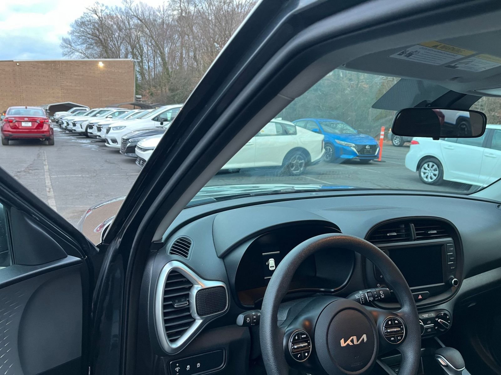 Thumbnail: 2025 Kia Soul - 32