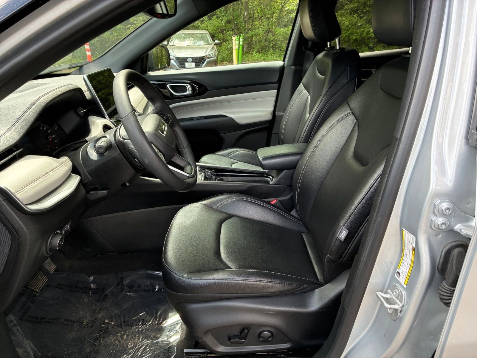 Thumbnail: 2025 Jeep Compass - 27