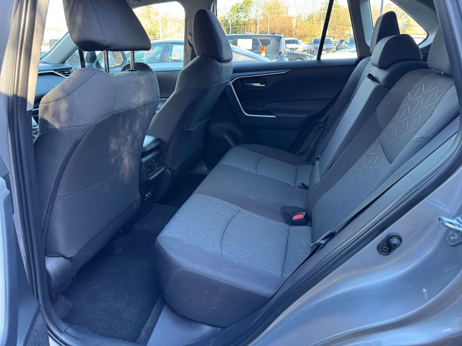 Thumbnail: 2025 Toyota RAV4 - 20