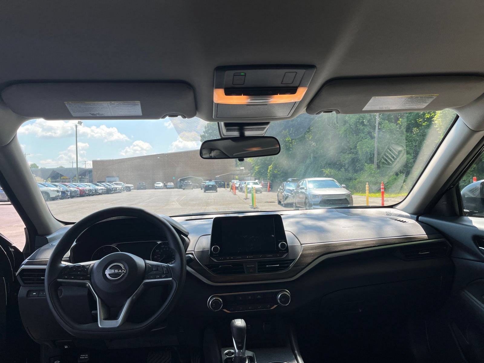 Thumbnail: 2025 Nissan Altima - 33