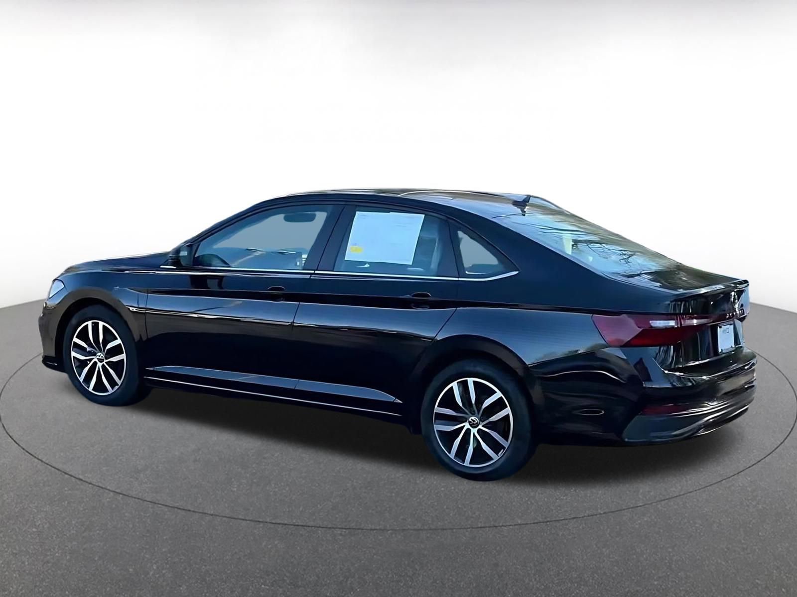 Thumbnail: 2025 Volkswagen Jetta - 10