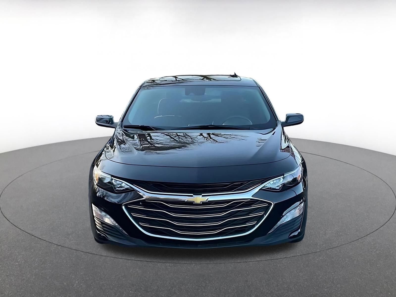 Thumbnail: 2024 Chevrolet Malibu - 4