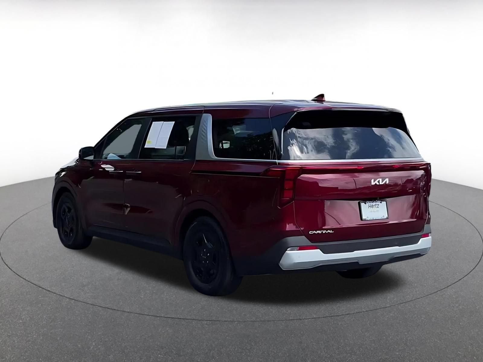 Thumbnail: 2026 Kia Carnival - 11