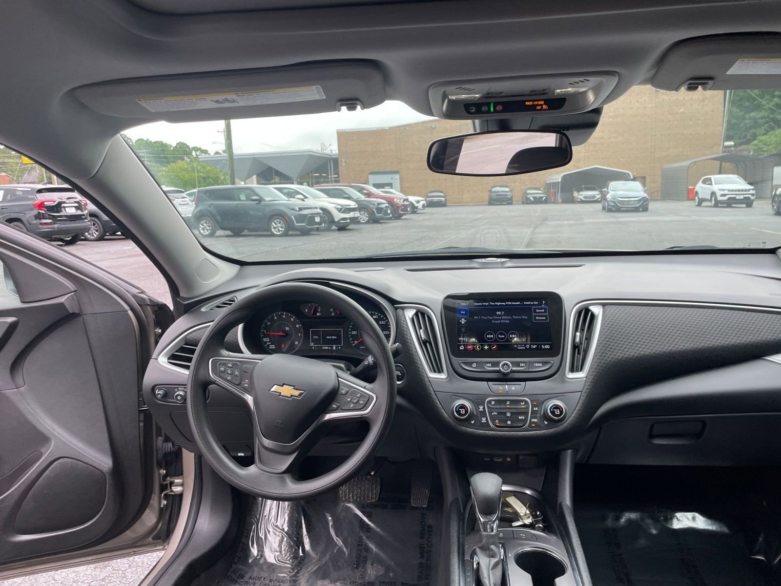 Thumbnail: 2024 Chevrolet Malibu - 30