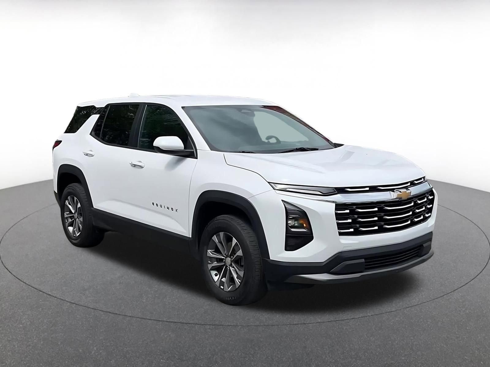 Thumbnail: 2025 Chevrolet Equinox - 3