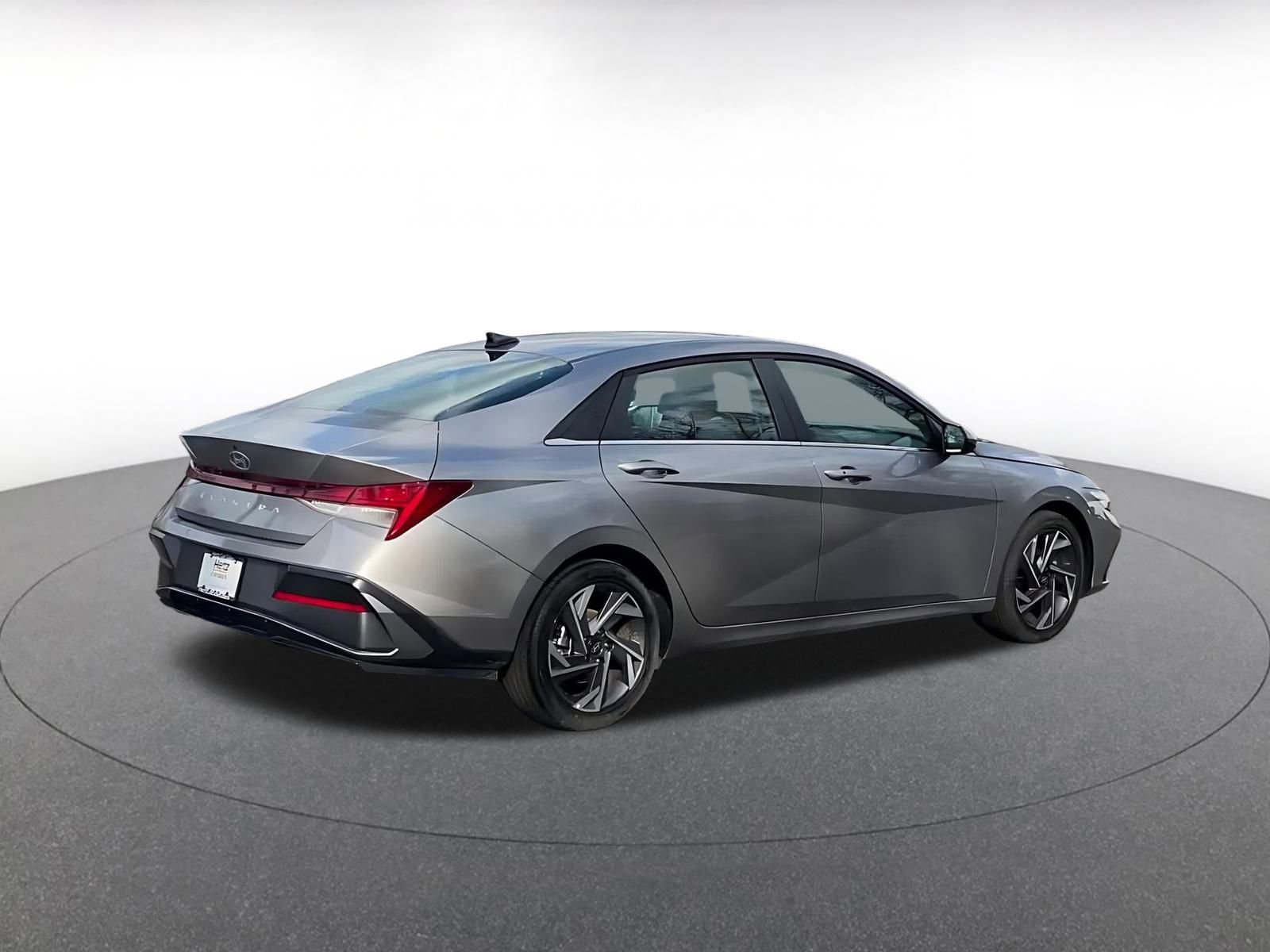 Thumbnail: 2025 Hyundai Elantra - 14