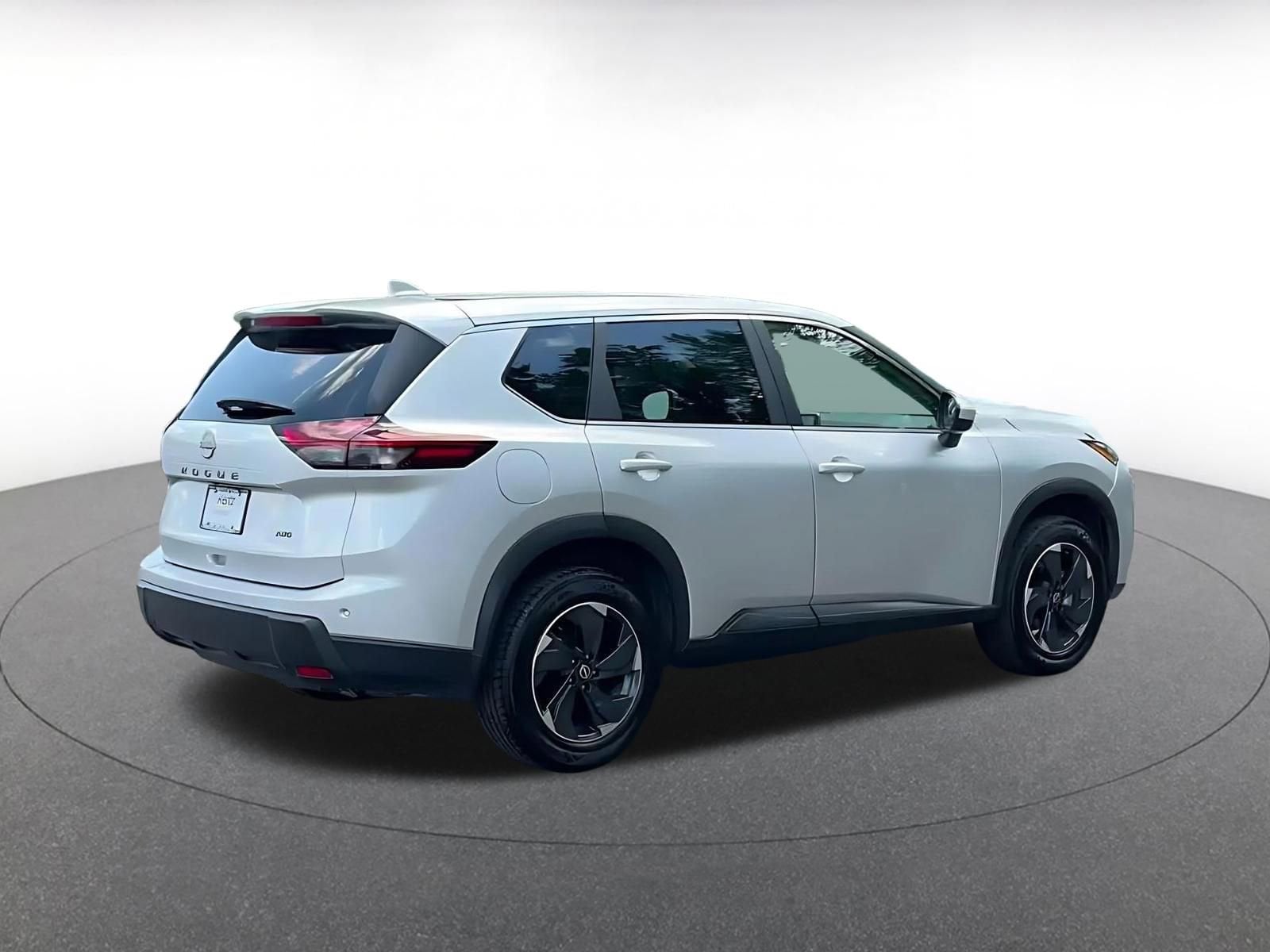 Thumbnail: 2025 Nissan Rogue - 14