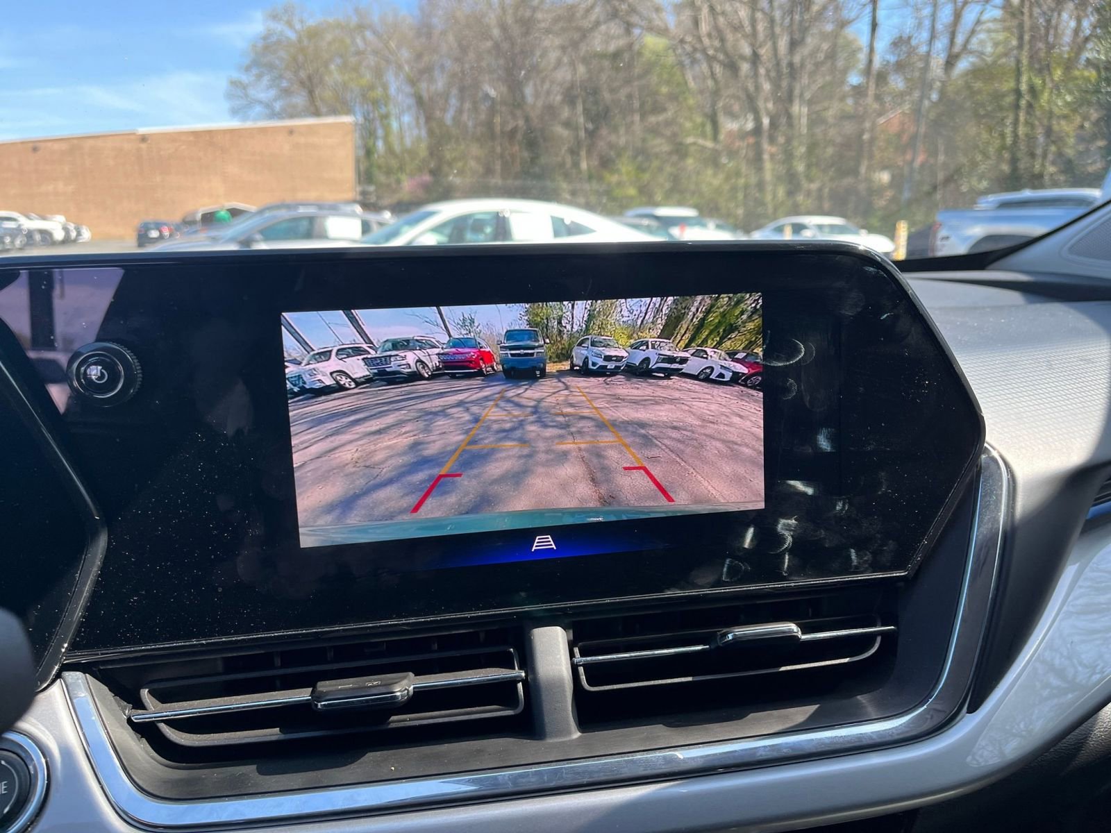 Thumbnail: 2025 Chevrolet Trax - 22