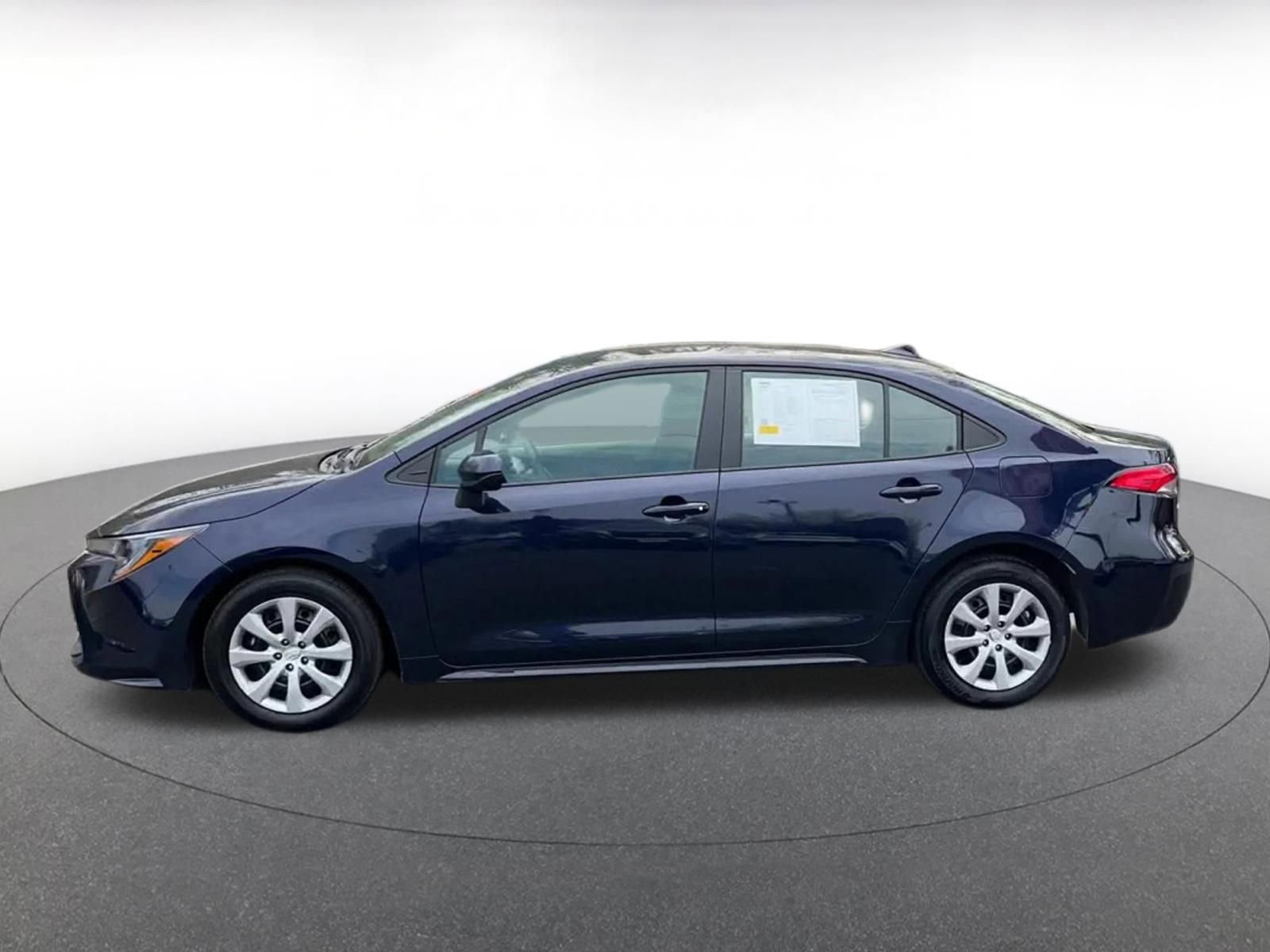 Thumbnail: 2025 Toyota Corolla - 10