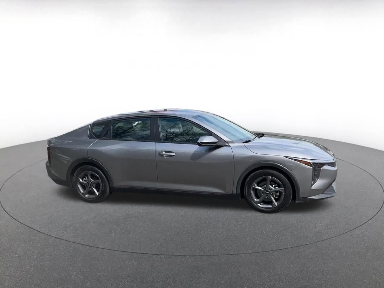 Thumbnail: 2025 Kia K4 - 2