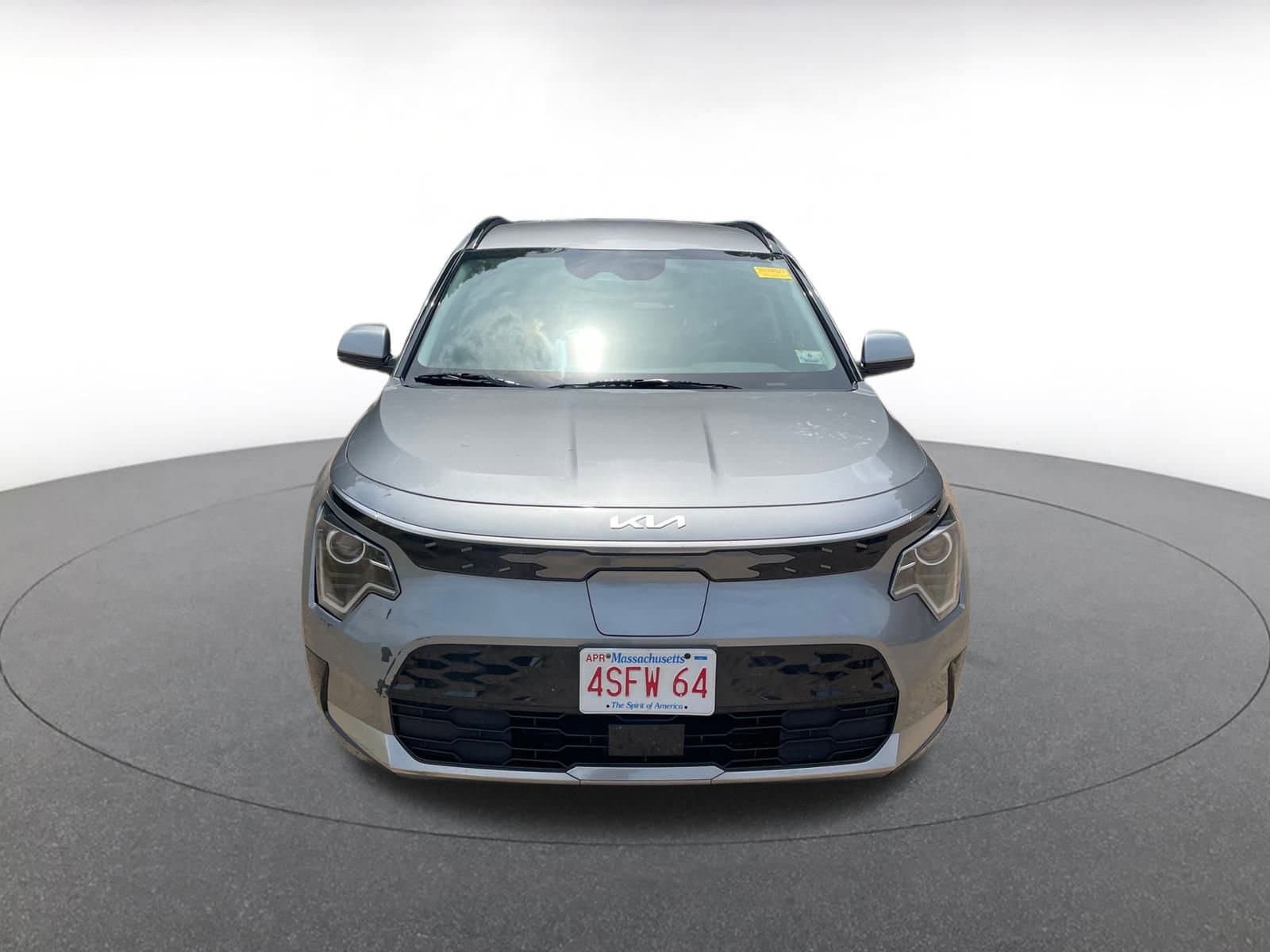 Thumbnail: 2023 Kia Niro - 3