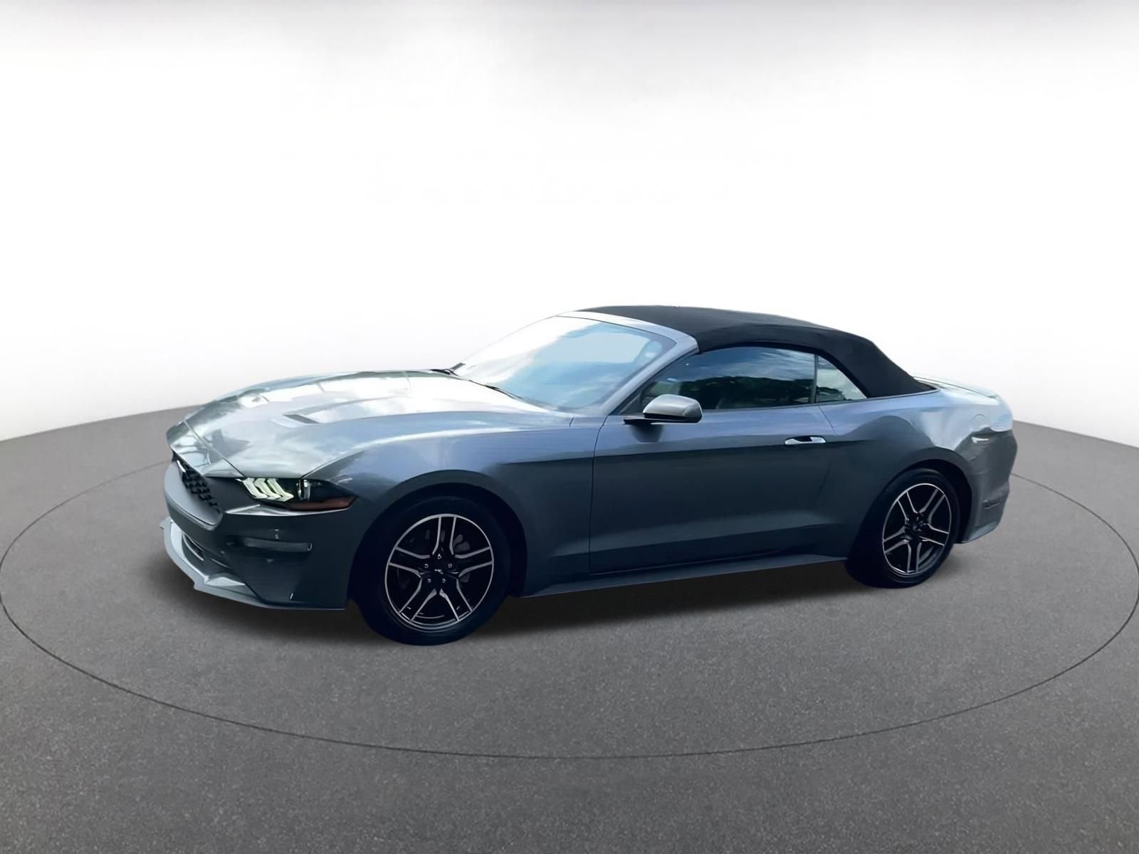 Thumbnail: 2022 Ford Mustang - 7