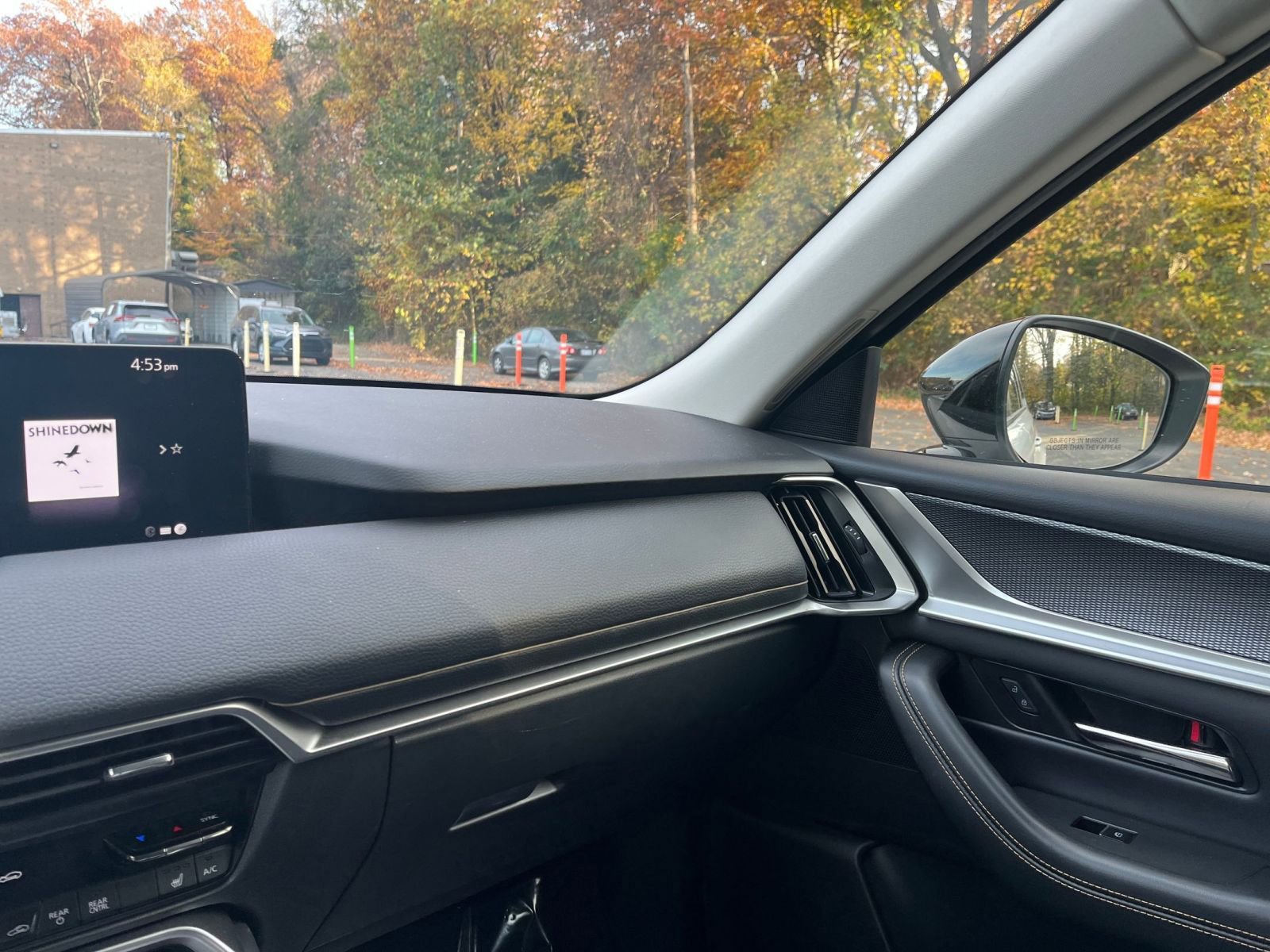 Thumbnail: 2025 Mazda CX-70 - 31