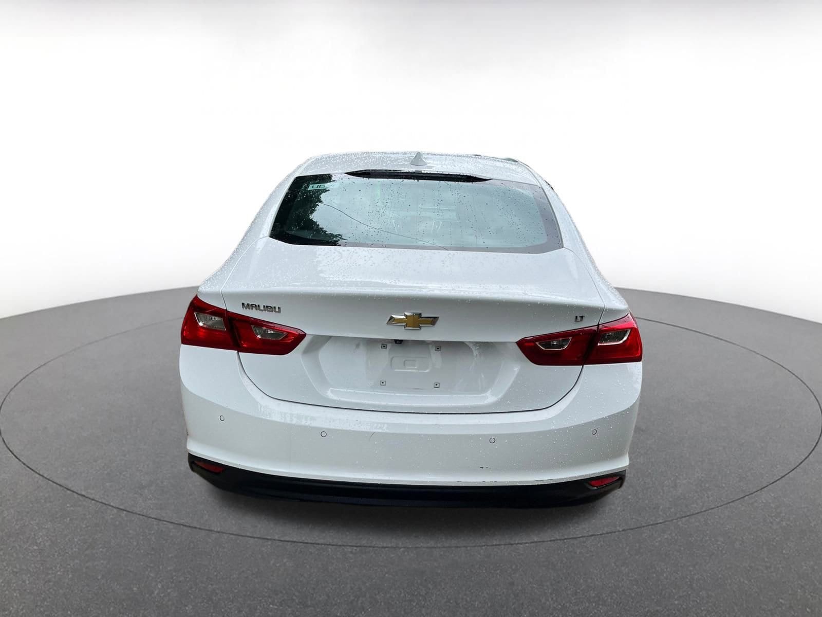 Thumbnail: 2023 Chevrolet Malibu - 11