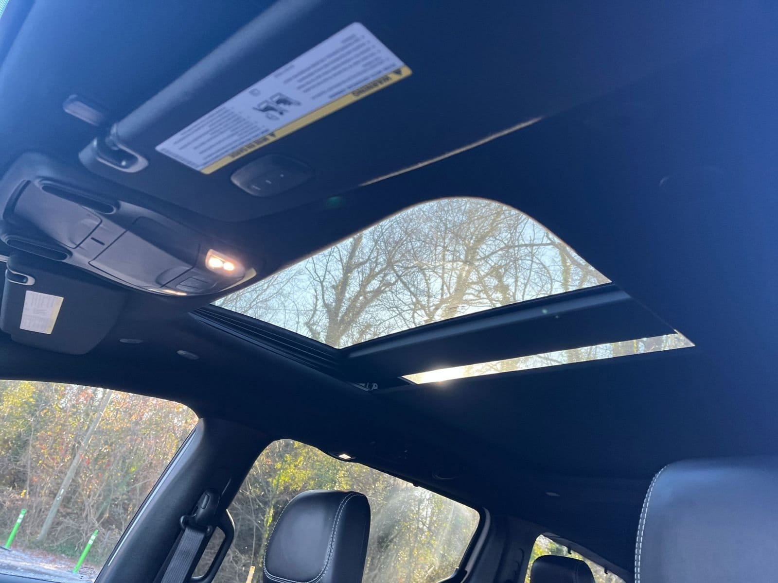 Thumbnail: 2025 Chrysler Pacifica - 30