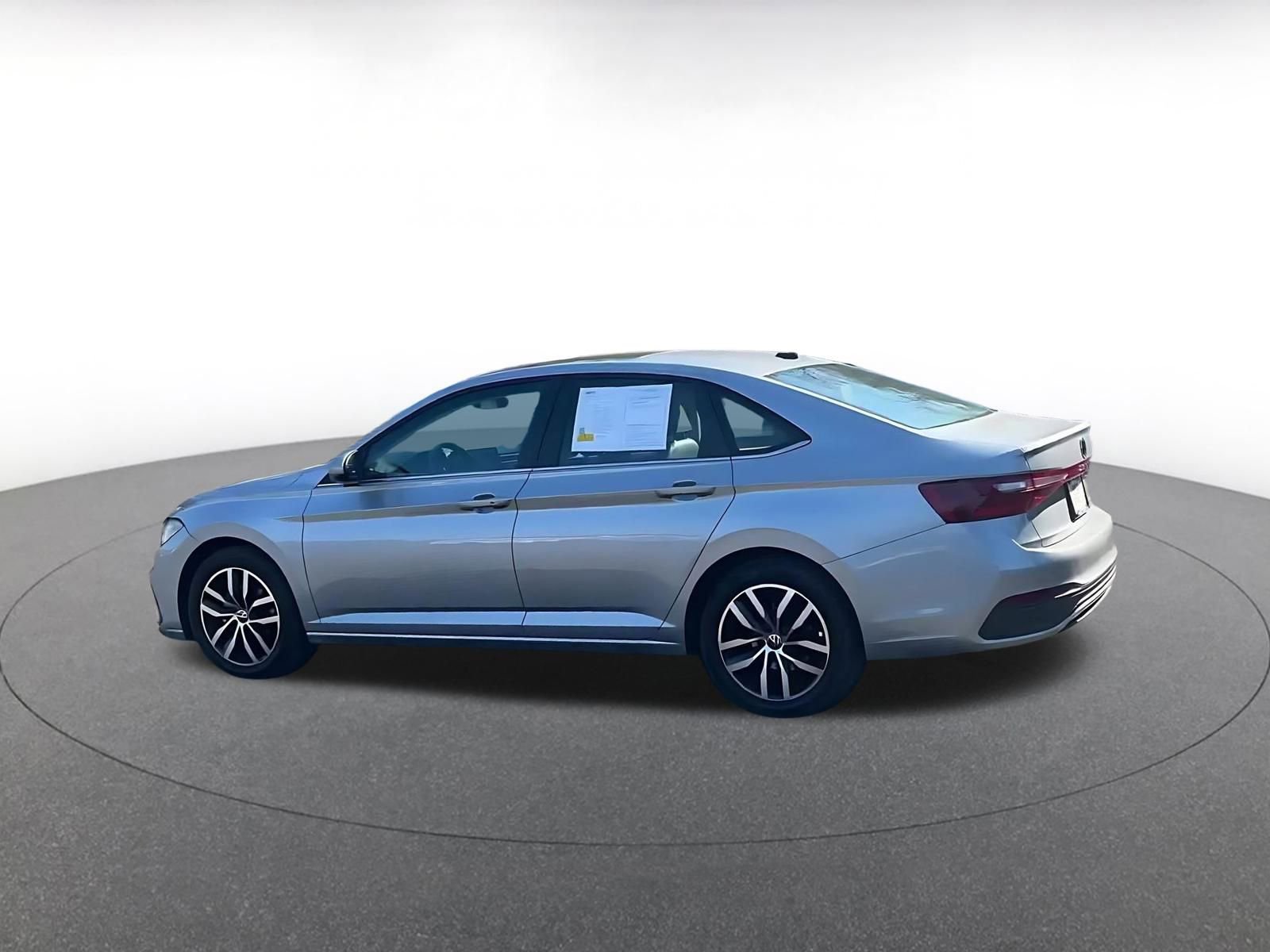 Thumbnail: 2025 Volkswagen Jetta - 11