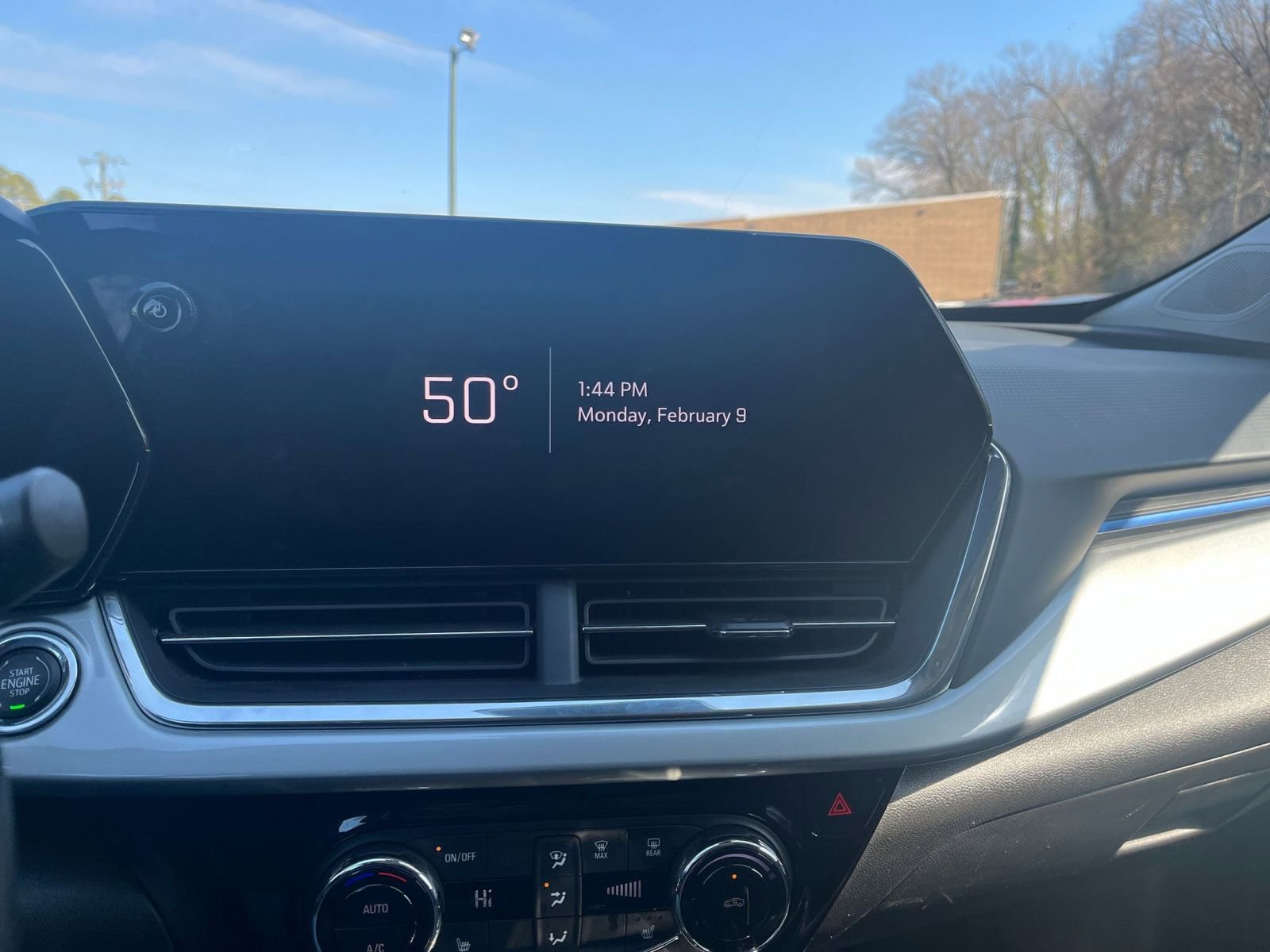 Thumbnail: 2025 Chevrolet Trax - 17