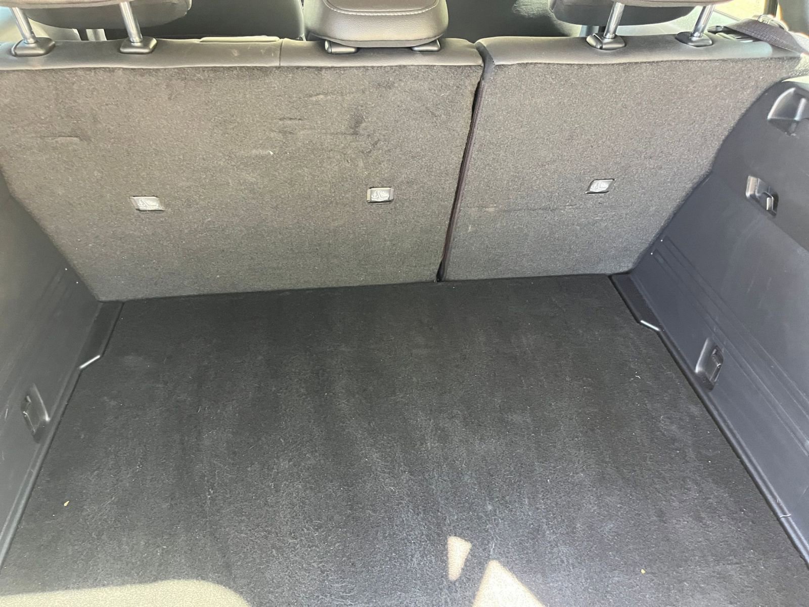 Thumbnail: 2025 Mazda CX-50 - 33