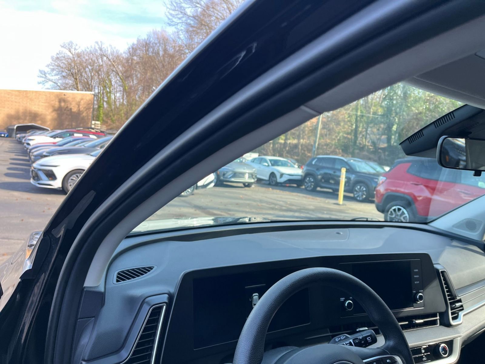 Thumbnail: 2025 Kia Sportage - 33