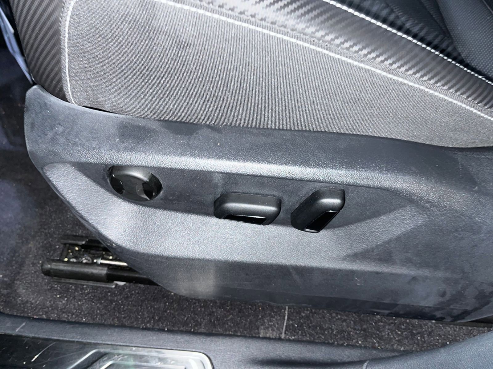 Thumbnail: 2025 Volkswagen Atlas - 23