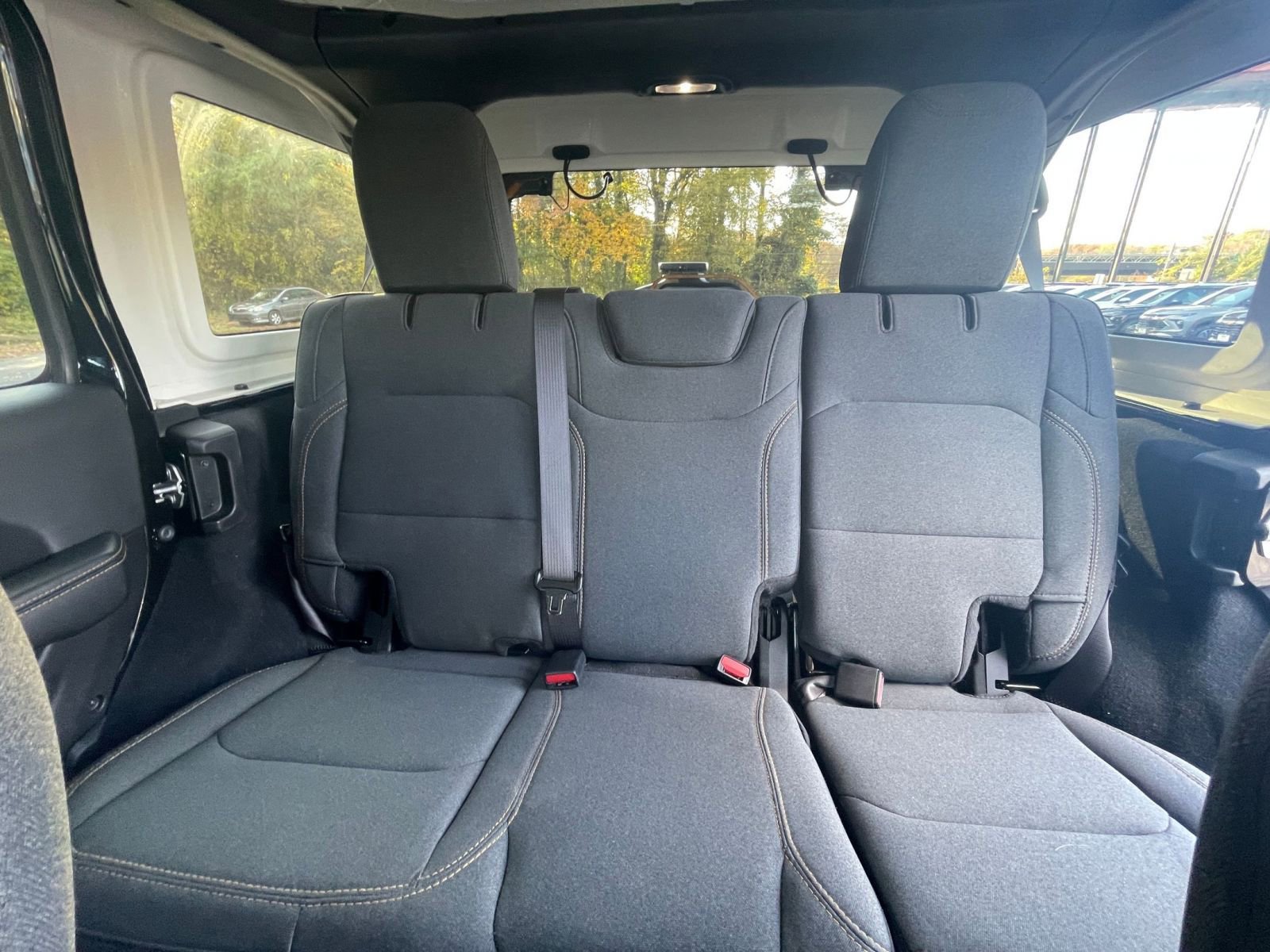 Thumbnail: 2025 Jeep Wrangler - 34