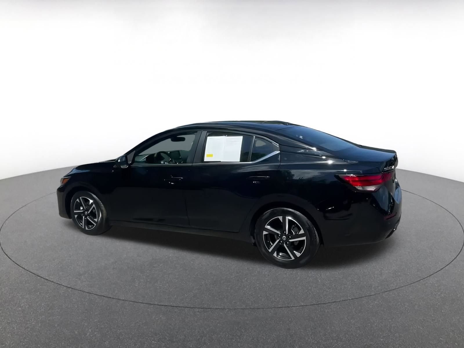 Thumbnail: 2024 Nissan Sentra - 9