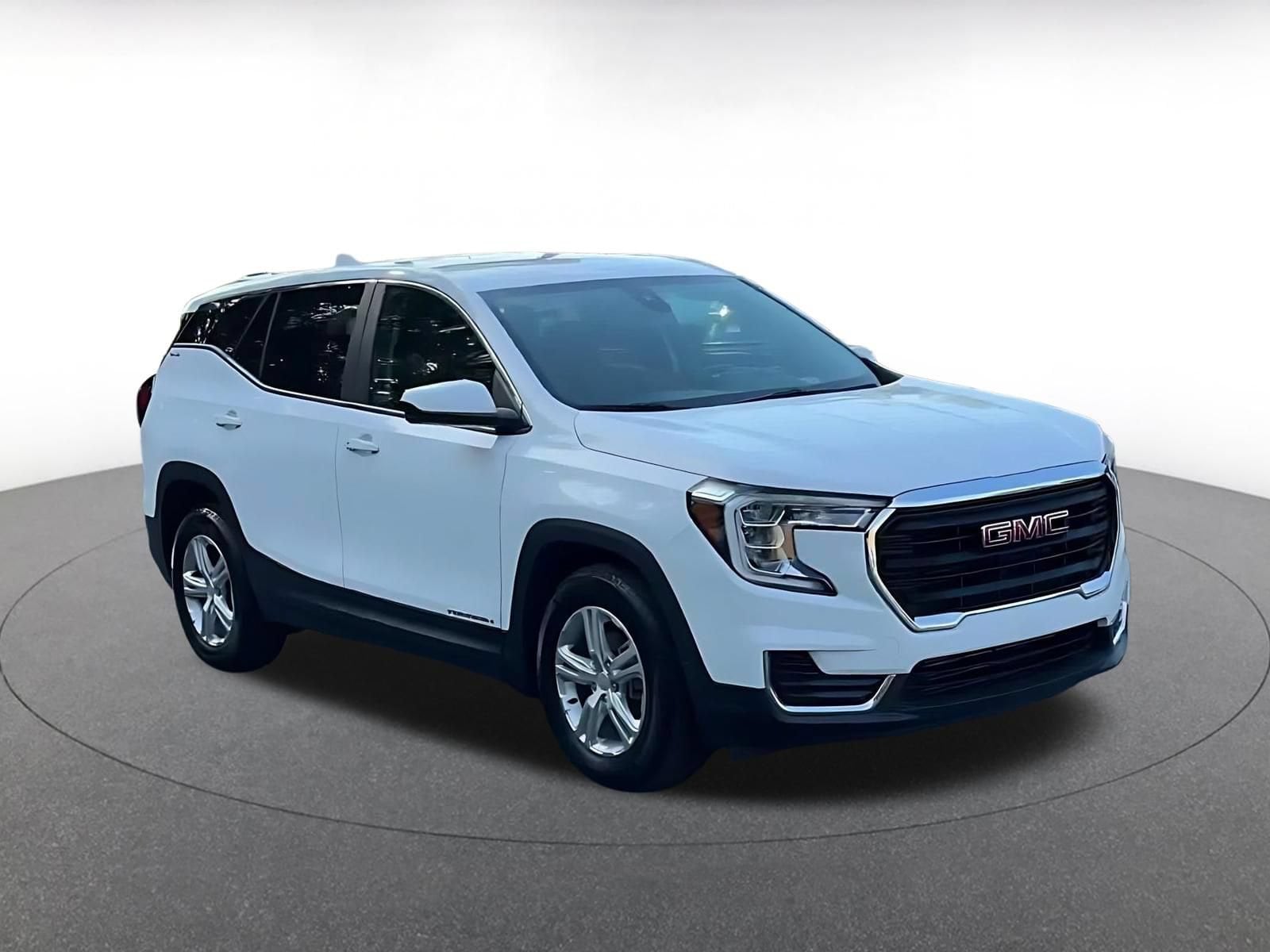 Thumbnail: 2024 GMC Terrain - 3
