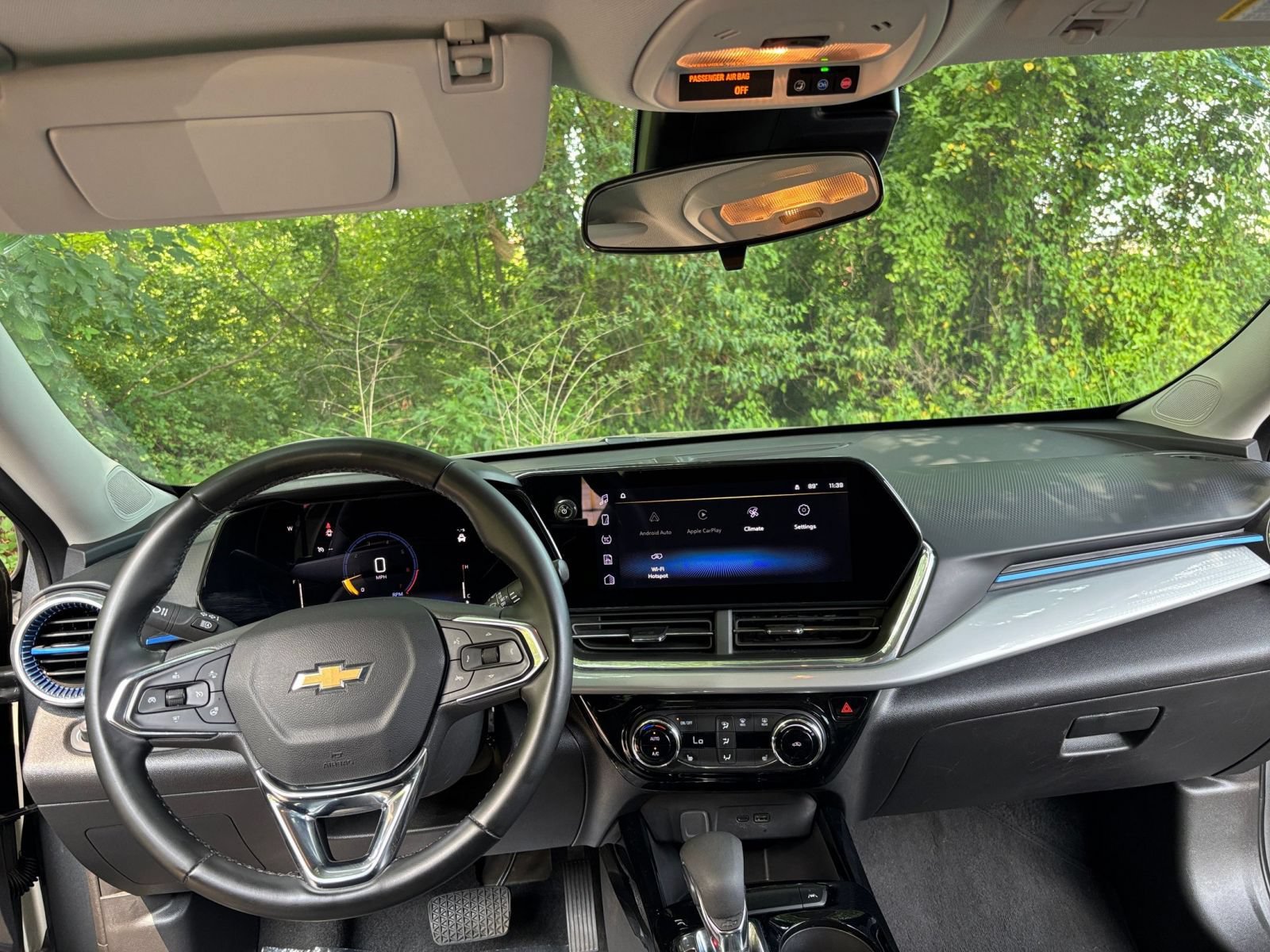 Thumbnail: 2025 Chevrolet Trax - 32