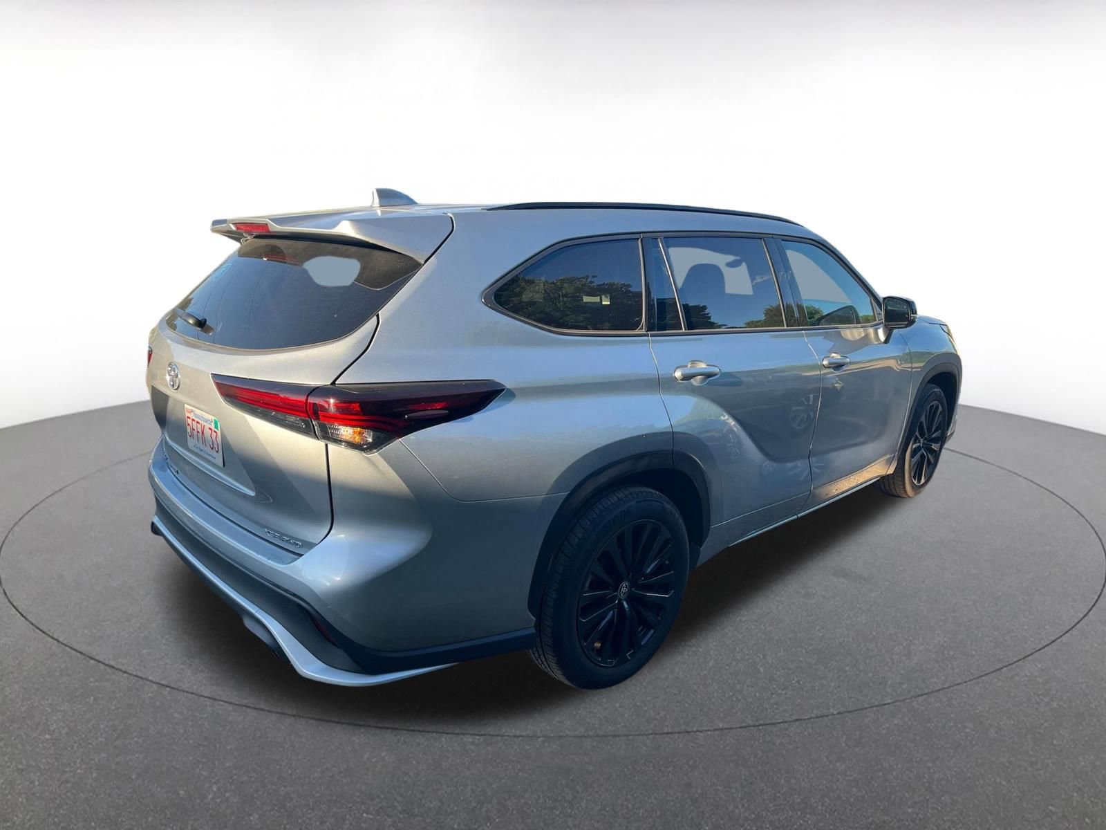 Thumbnail: 2025 Toyota Highlander - 18