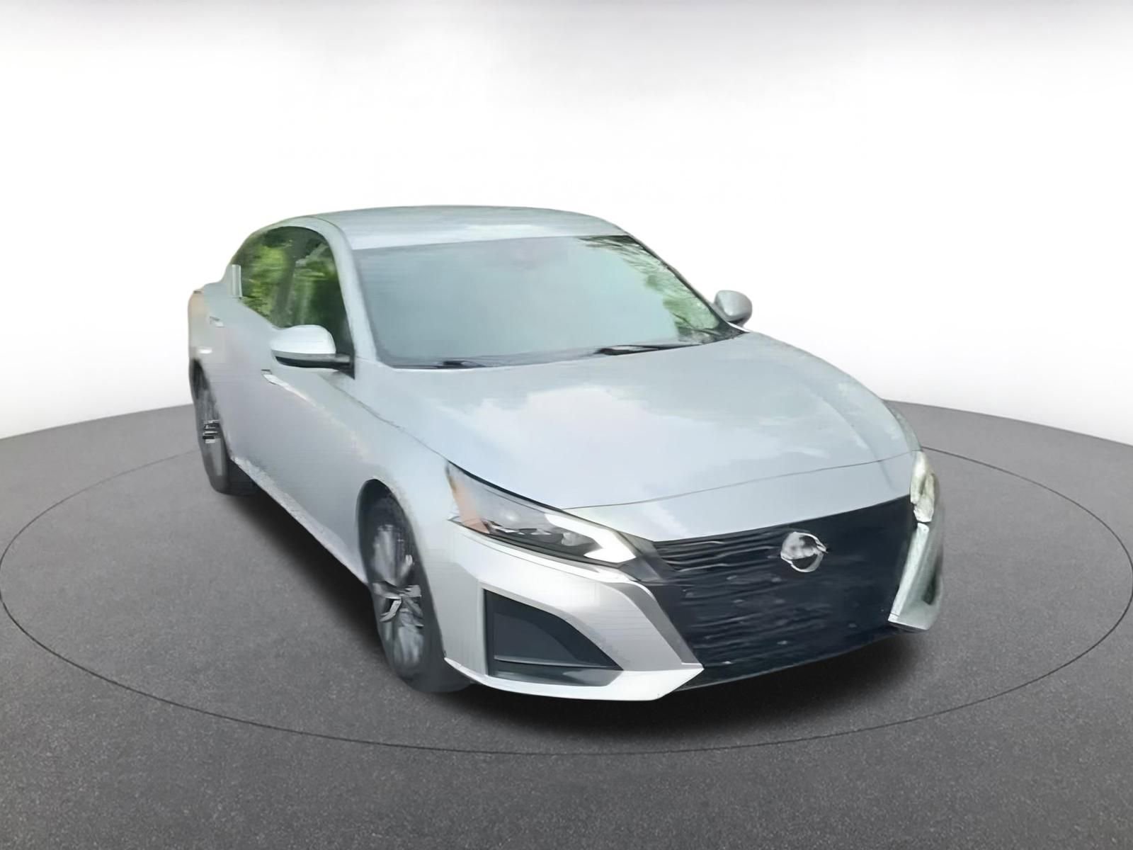 Thumbnail: 2023 Nissan Altima - 3