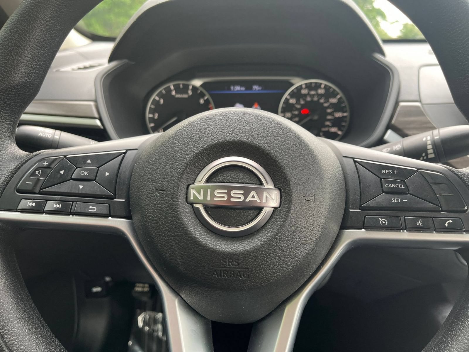 Thumbnail: 2025 Nissan Altima - 23
