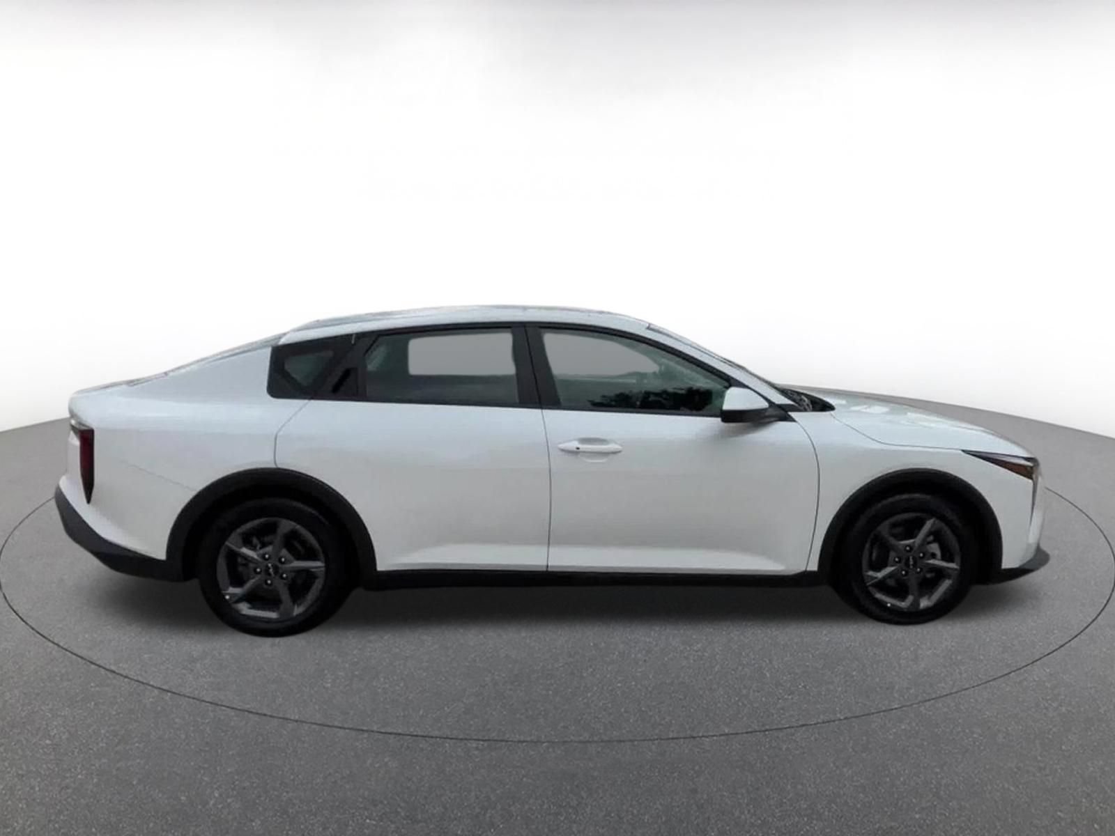 Thumbnail: 2025 Kia K4 - 16