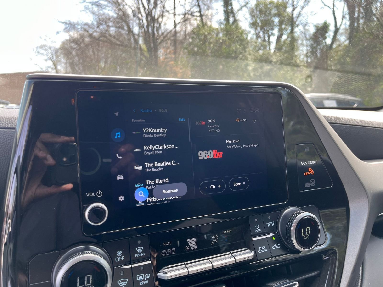 Thumbnail: 2025 Toyota Highlander - 20