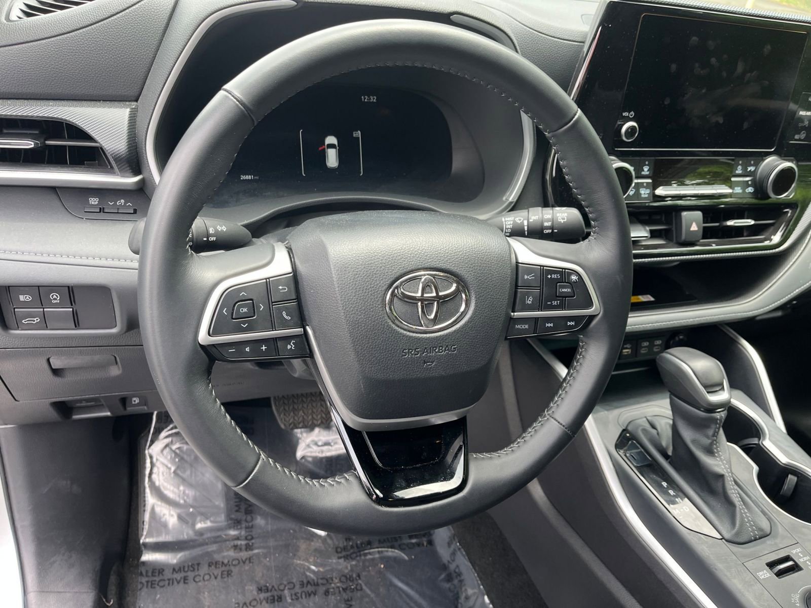 Thumbnail: 2025 Toyota Highlander - 28