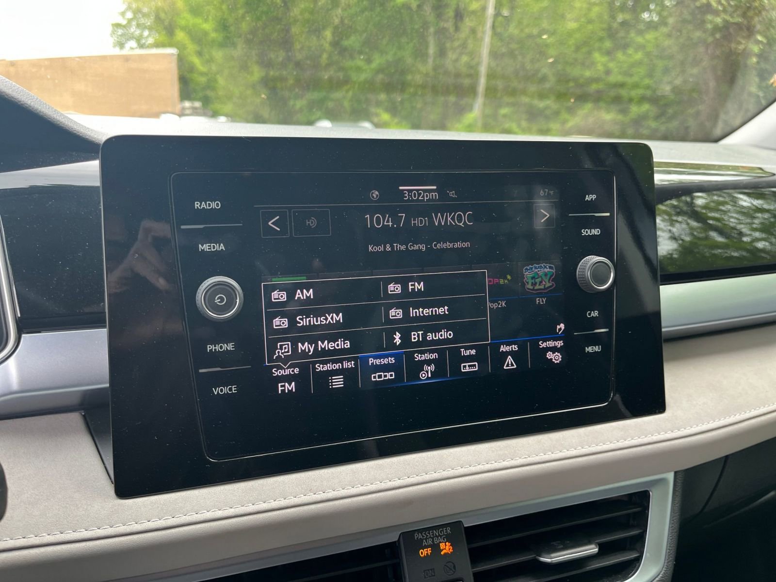 Thumbnail: 2025 Volkswagen Taos - 20