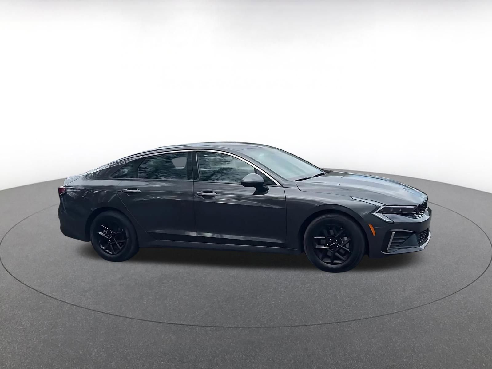 Thumbnail: 2025 Kia K5 - 2