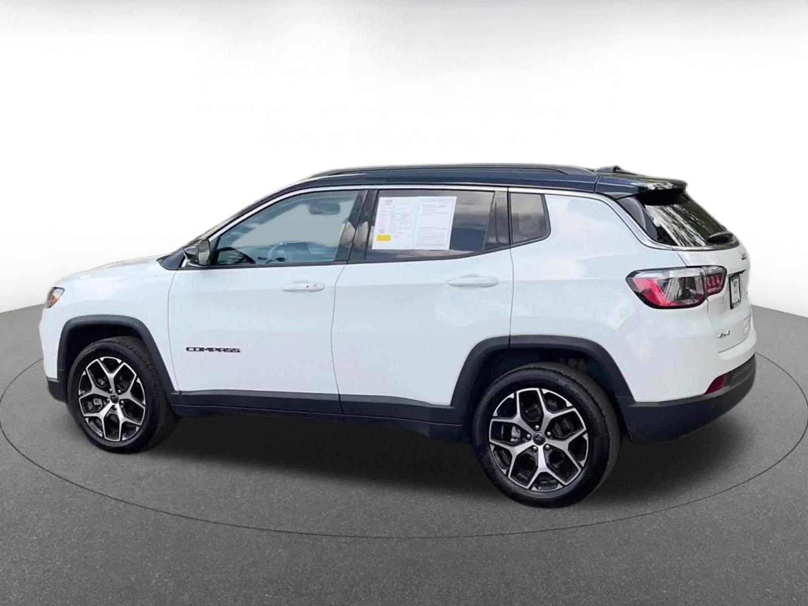 Thumbnail: 2025 Jeep Compass - 10