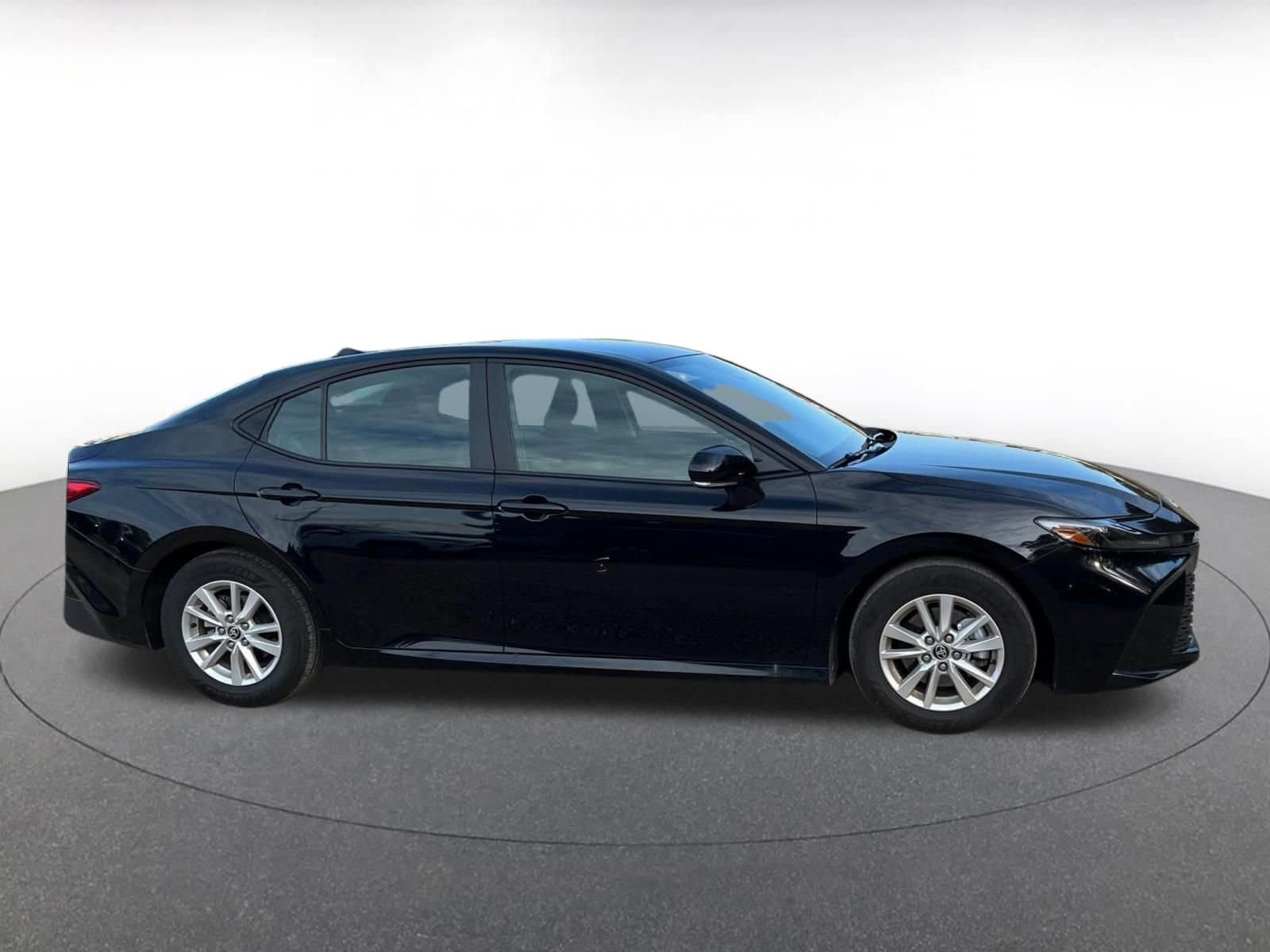 Thumbnail: 2025 Toyota Camry - 15