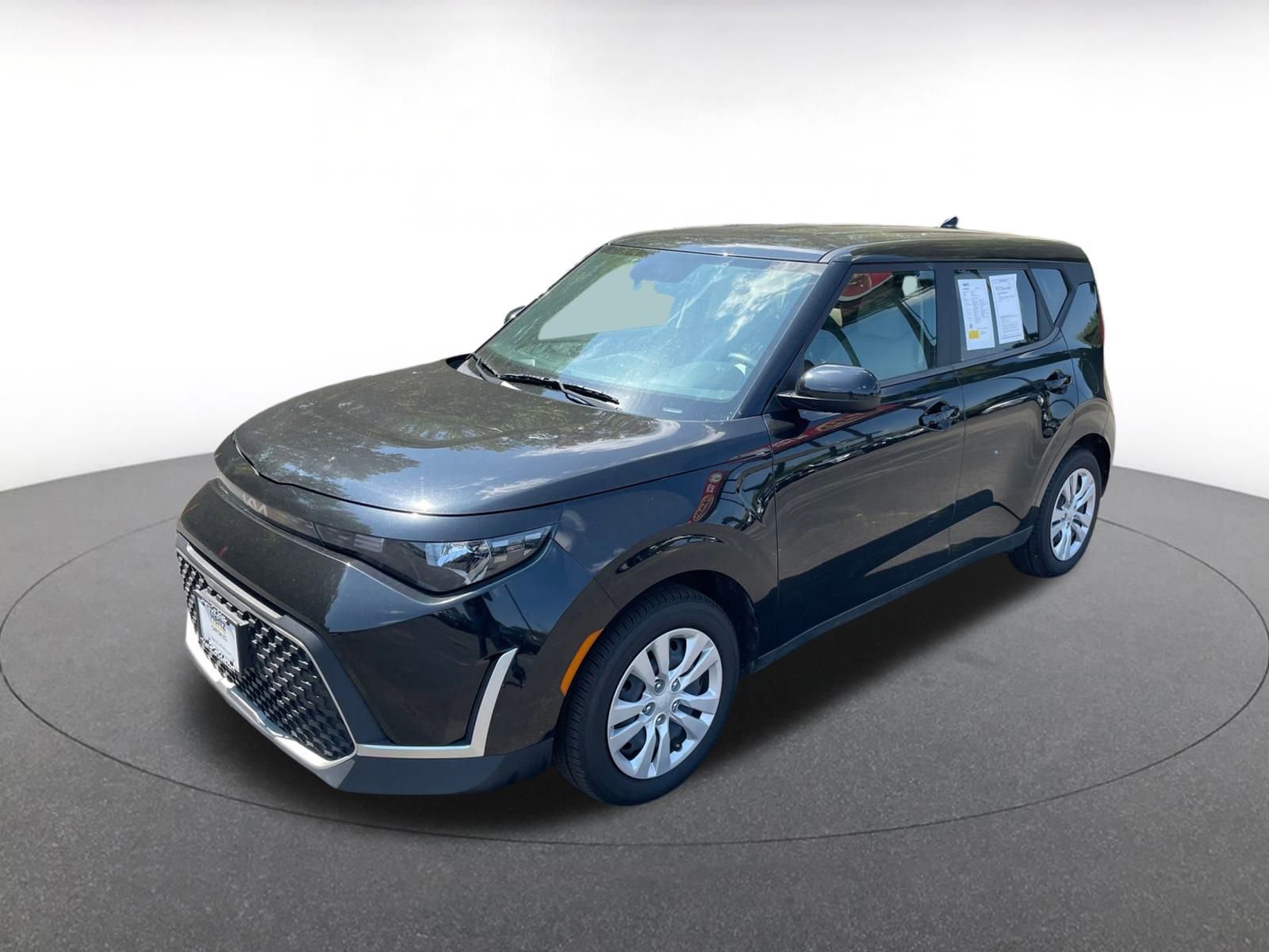 Thumbnail: 2023 Kia Soul - 8