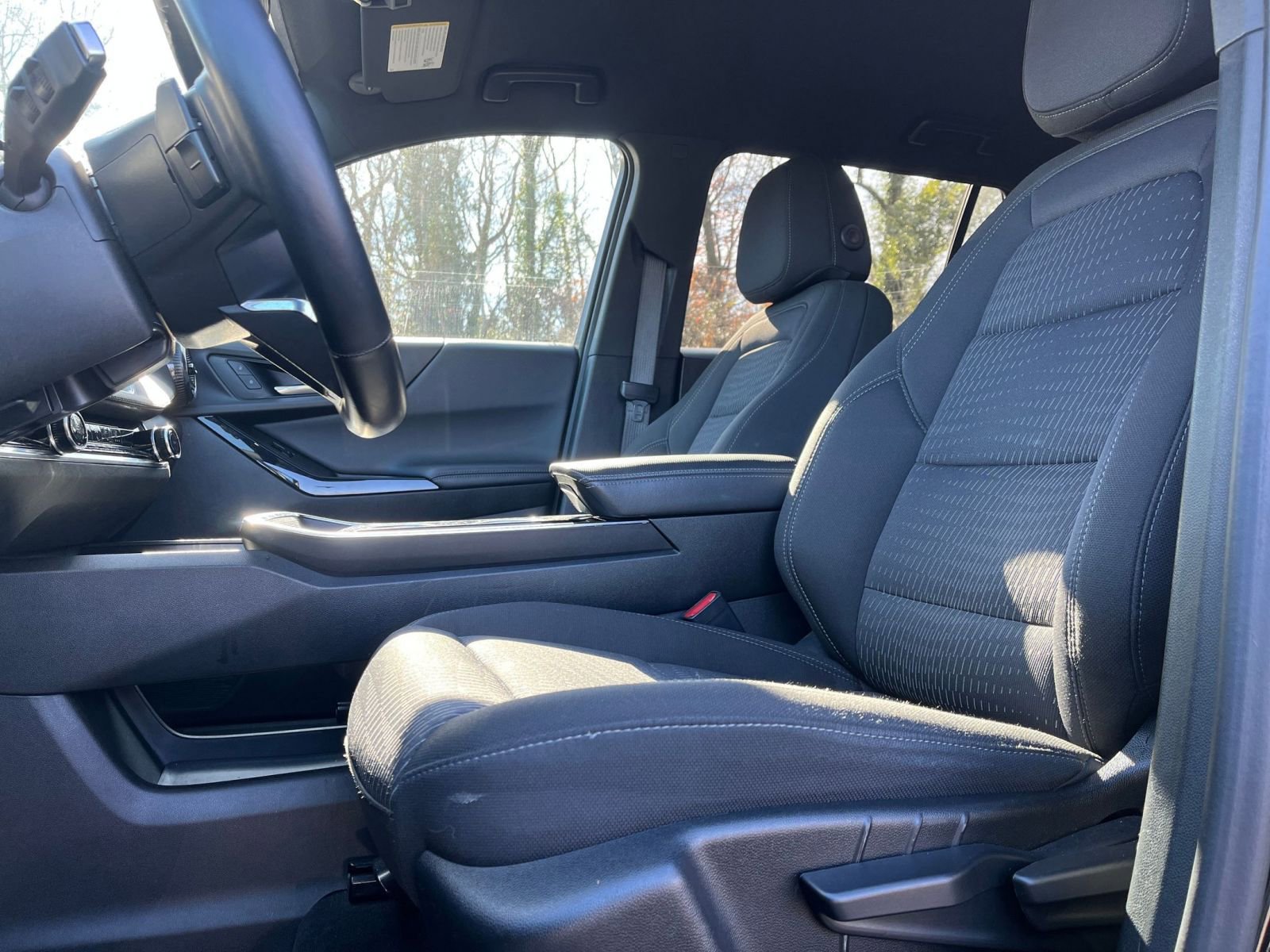 Thumbnail: 2025 Chevrolet Equinox - 25