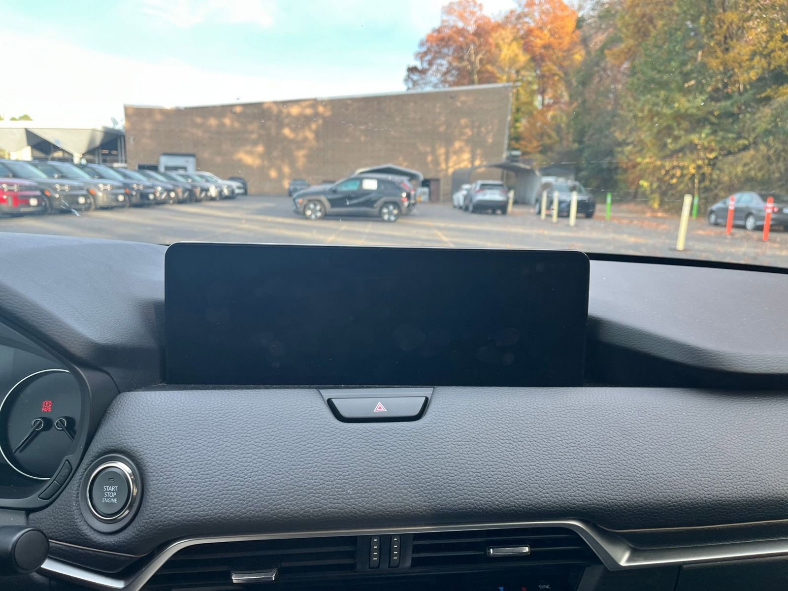 Thumbnail: 2025 Mazda CX-70 - 18